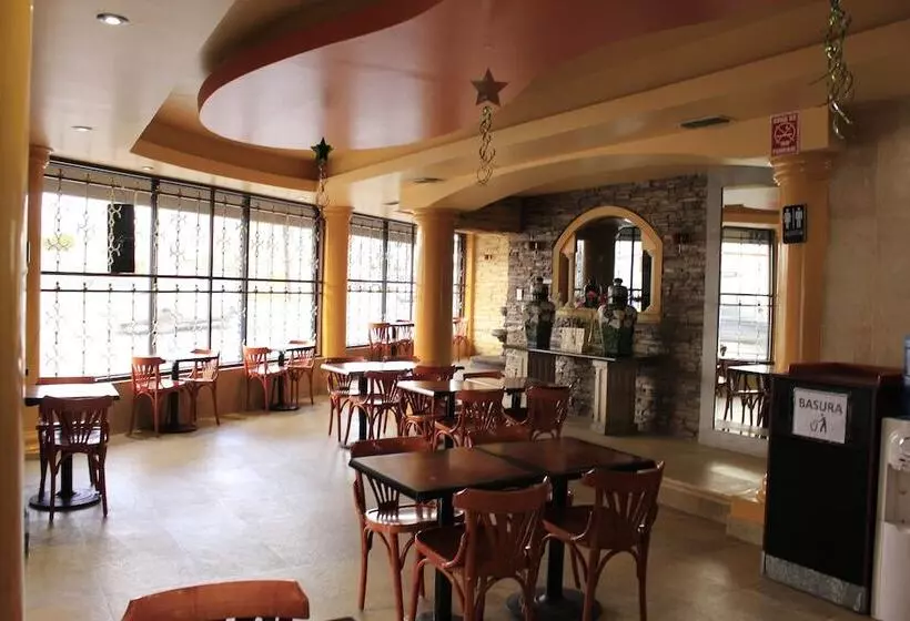 Hotelli Los Coloniales De Reynosa