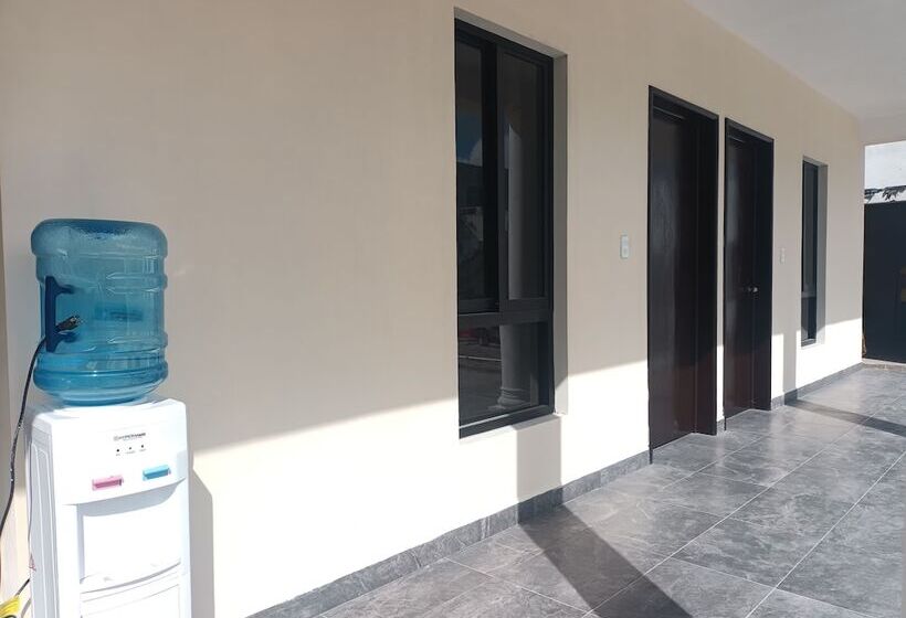 ホテル Yaash Valladolid