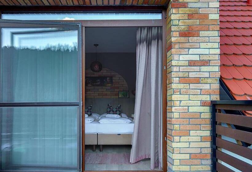 Bed and Breakfast Dreko Panzió & Borbisztró