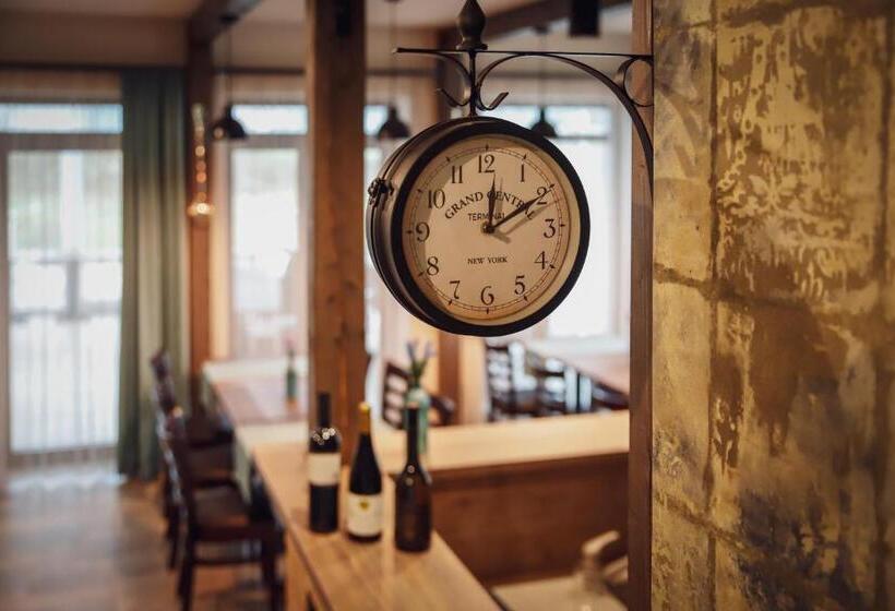 Bed and Breakfast Dreko Panzió & Borbisztró