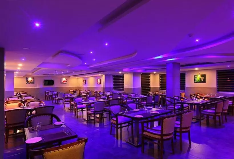 Hotelli Lumbini Supreme