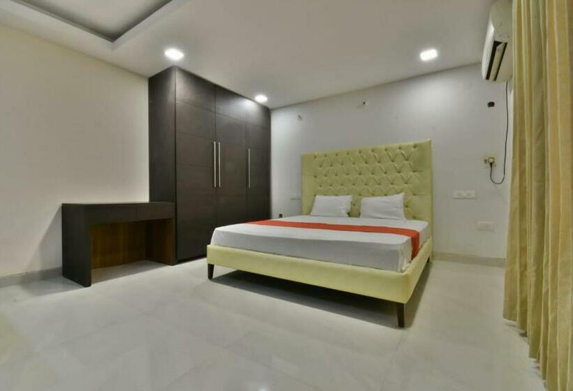 בית מלון כפרי The Clovers Inn