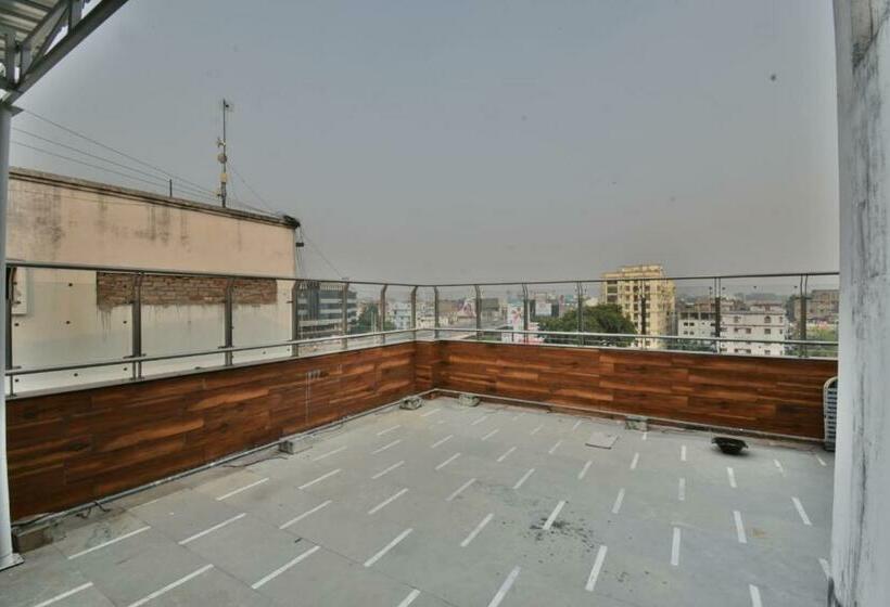 בית מלון כפרי The Clovers Inn