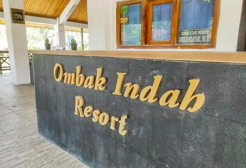 ホテル Ombak Indah Resort Tanjung Setia