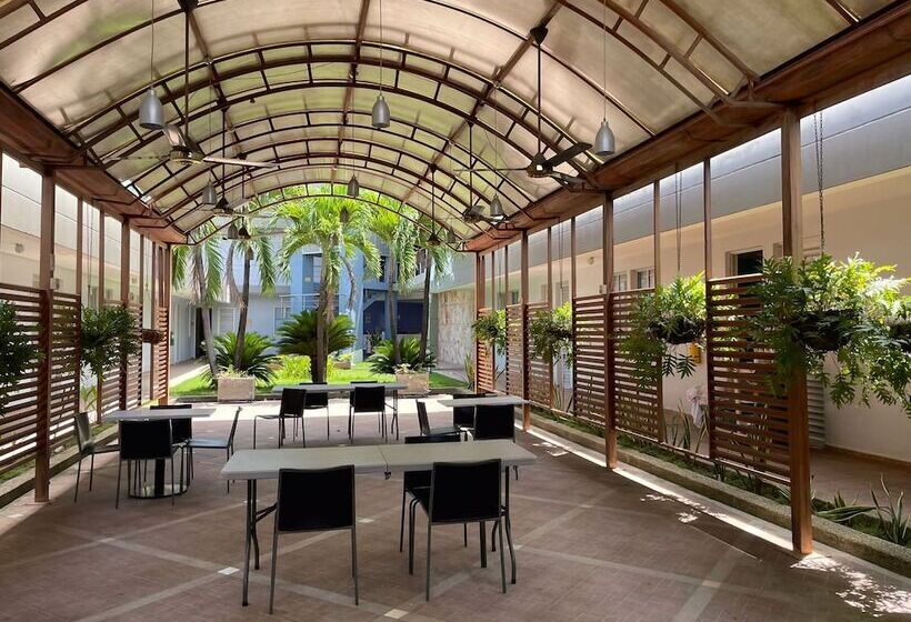 هتل Plaza Celeste