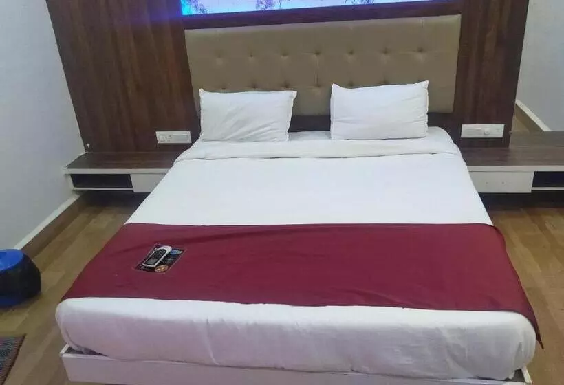 ホテル Rest Inn Pune