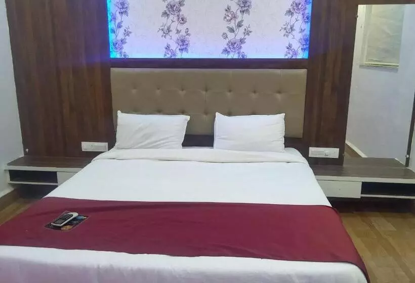 ホテル Rest Inn Pune