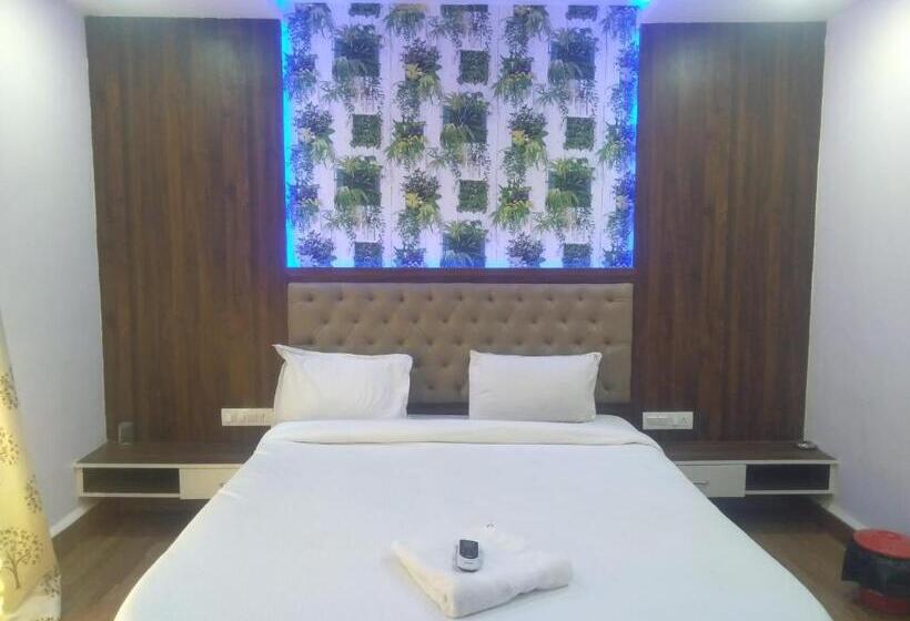 酒店 Rest Inn Pune