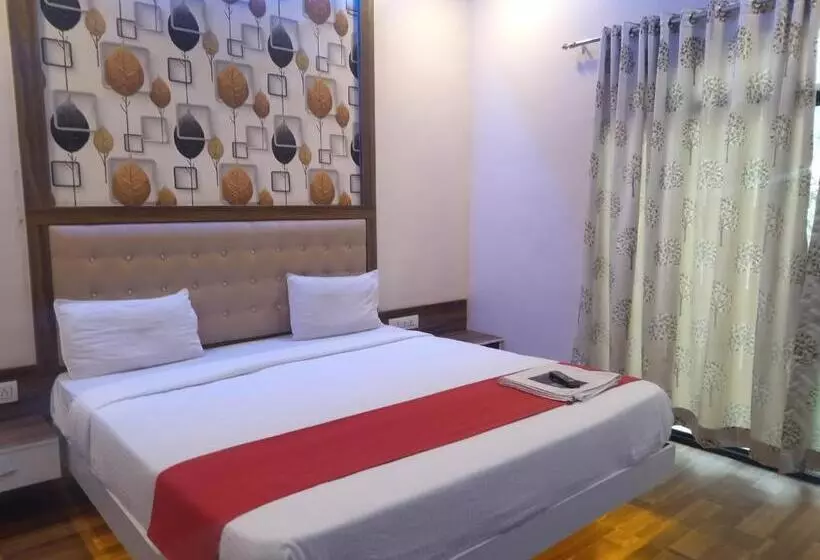 ホテル Rest Inn Pune
