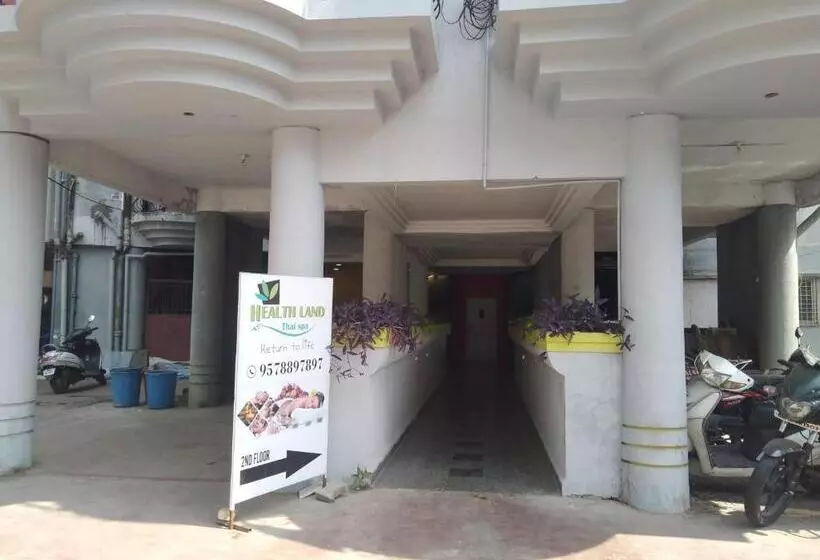 ホテル Rest Inn Pune