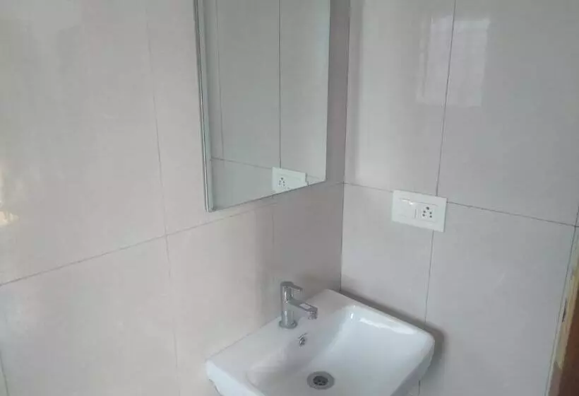 ホテル Rest Inn Pune
