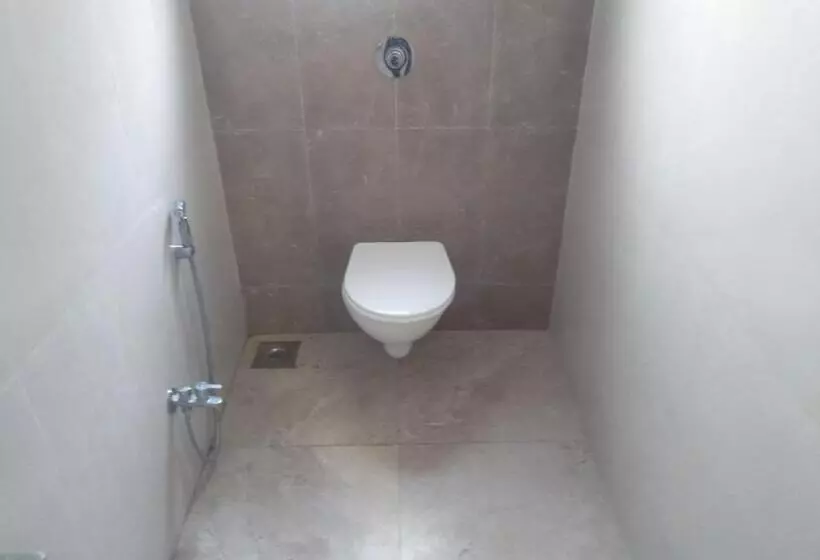 ホテル Rest Inn Pune