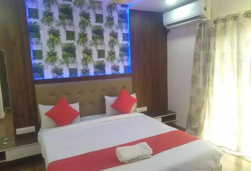 ホテル Rest Inn Pune