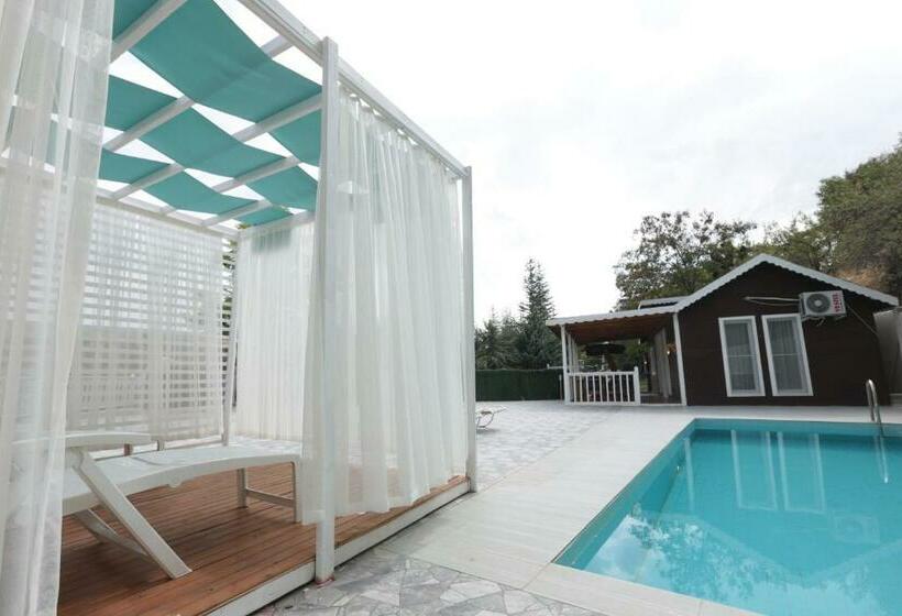 Celik Termal Butik Otel