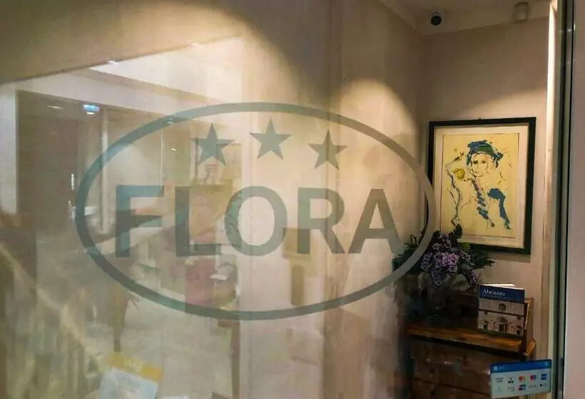 ホテル Flora