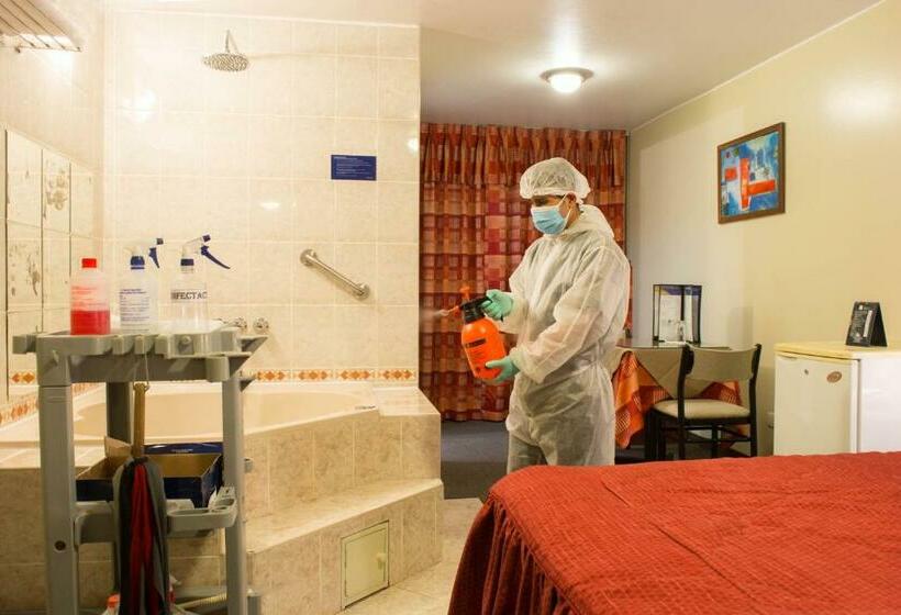 هتل Los Mirtos Suite &