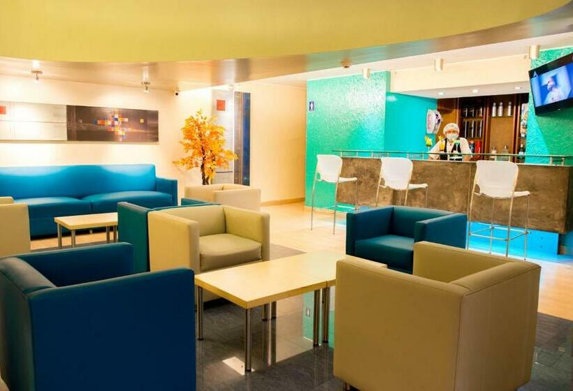 هتل Los Mirtos Suite &