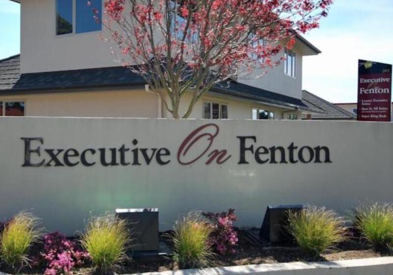 Hotel Executive On Fenton