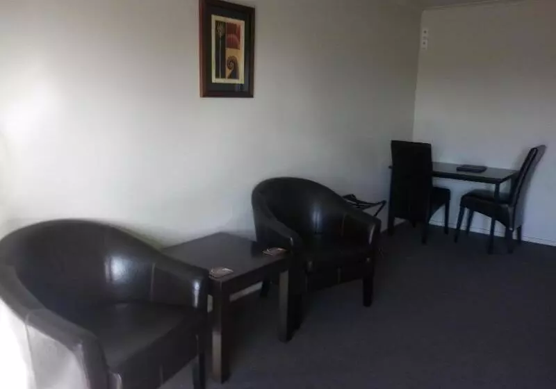 Otel Executive On Fenton