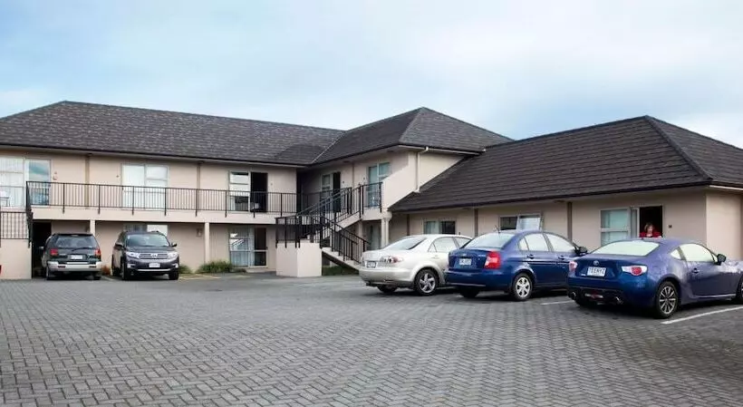 Otel Executive On Fenton