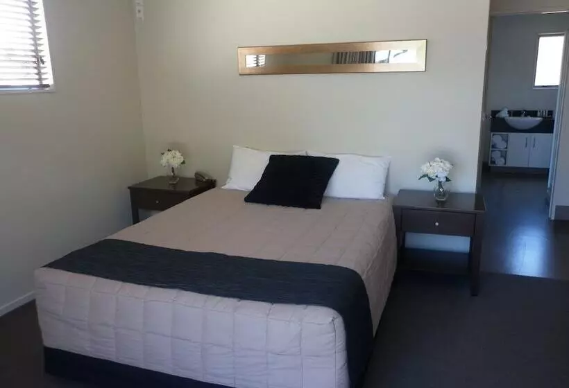 Otel Executive On Fenton