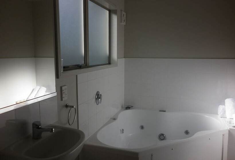 Hotel Executive On Fenton