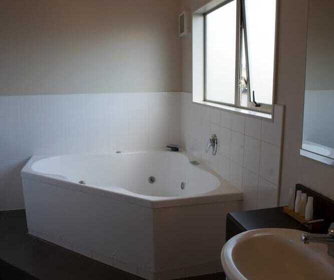 Hotel Executive On Fenton