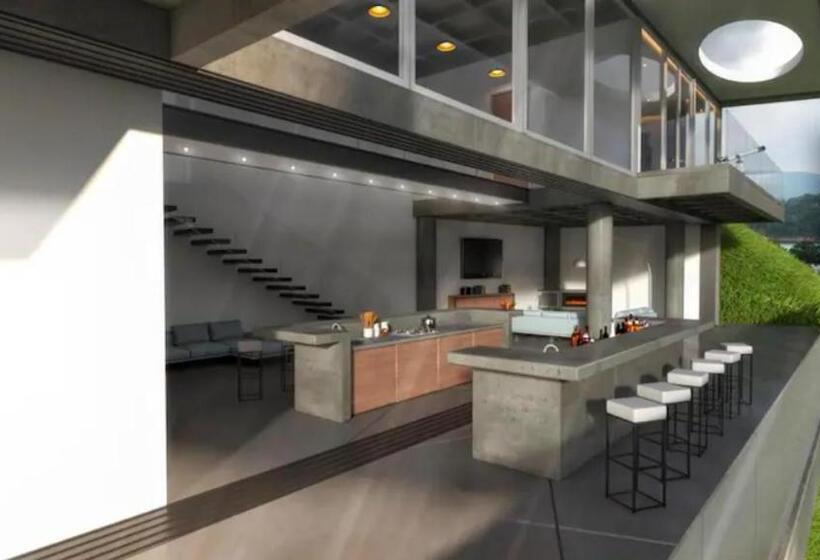 تختخواب و صبحانه The Elemynt Mansion