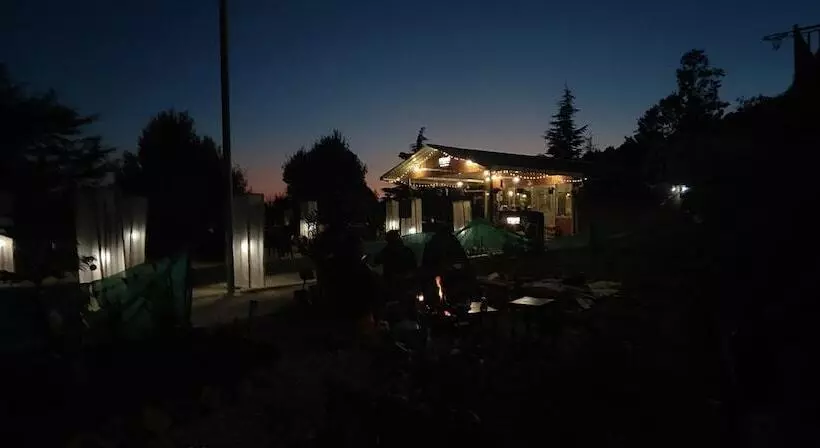 Aamiaismajoitus (B&B) The Unmad