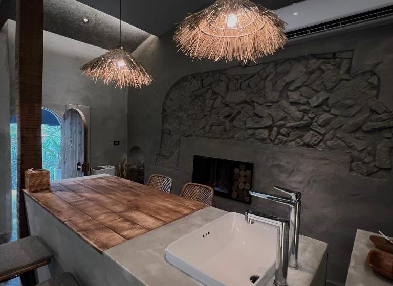 تختخواب و صبحانه Twilight Forest