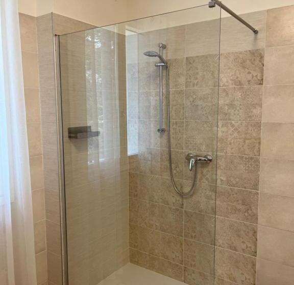 פנסיון Ivy Park