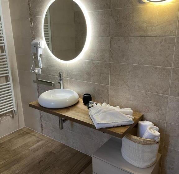 פנסיון Ivy Park