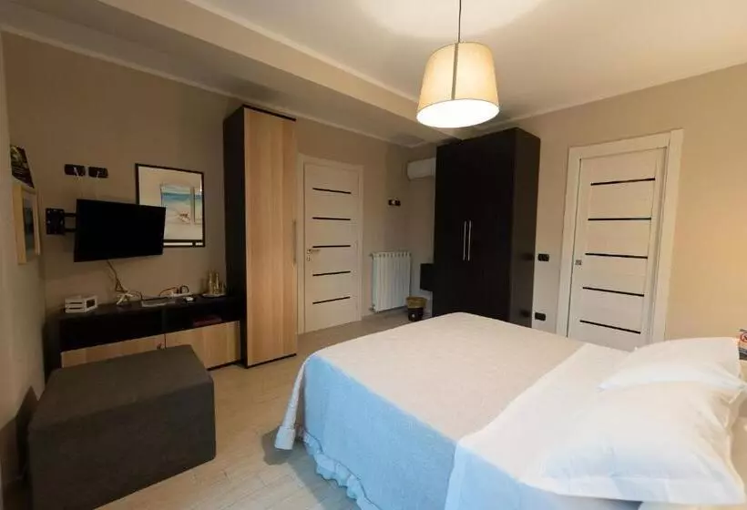 Majatalo La Perla Guest House