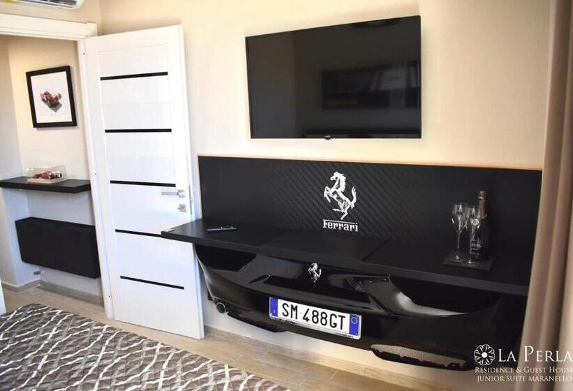 Пансион La Perla Guest House