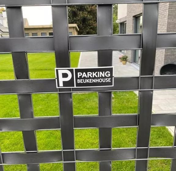 ベッドアンドブレックファースト Beukenhouse