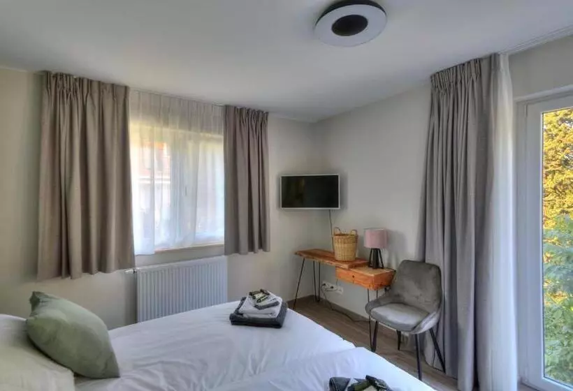 ベッドアンドブレックファースト Beukenhouse