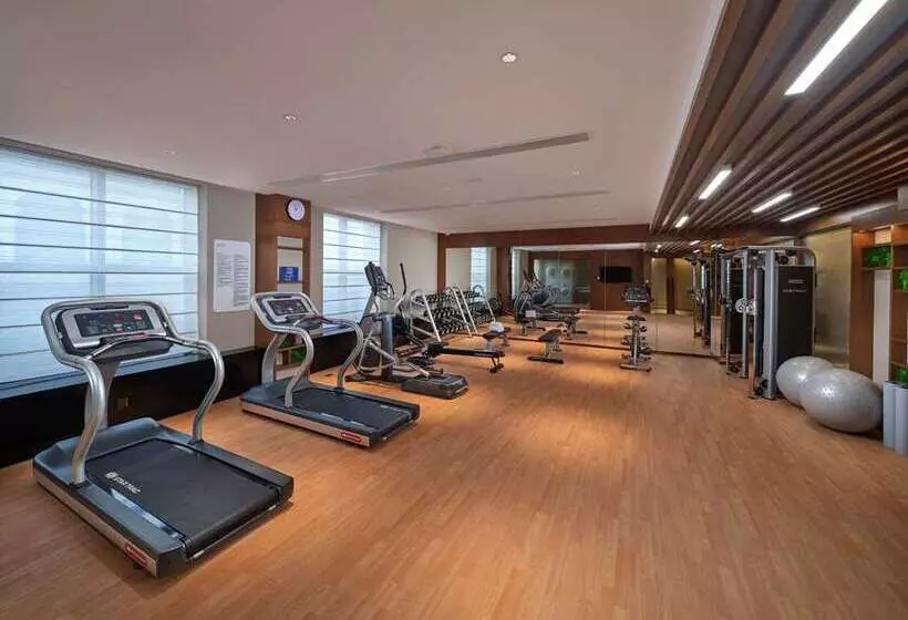 Hotelli Hilton Garden Inn Jinzhou Central Street