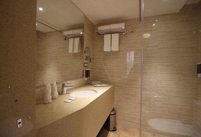 Jagadish Hotels Sankey Road