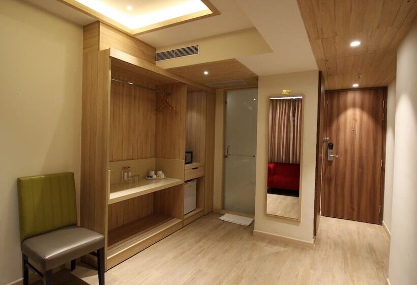 Jagadish Hotels Sankey Road