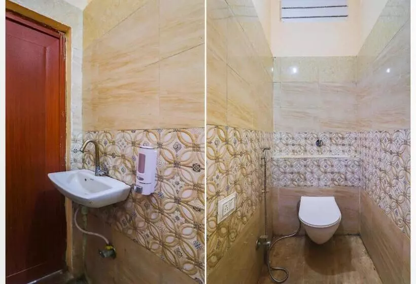 Hotelli Pop 83297 Khard Palace
