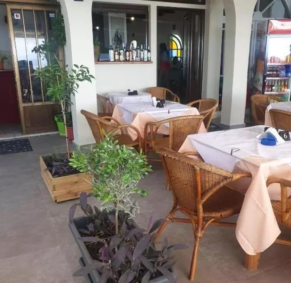 ホテル Riviera Seaside