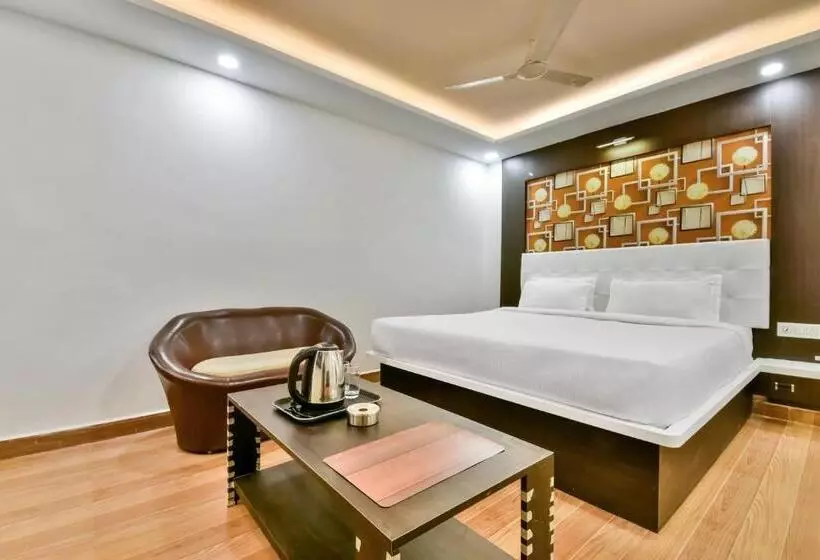 Super Collection O 80868 Hotel Addiction