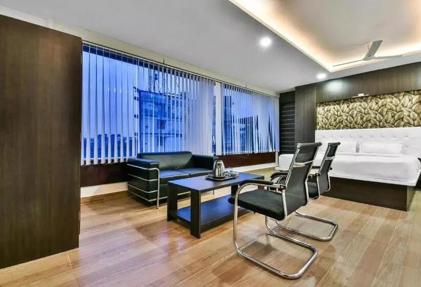 Super Collection O 80868 Hotel Addiction