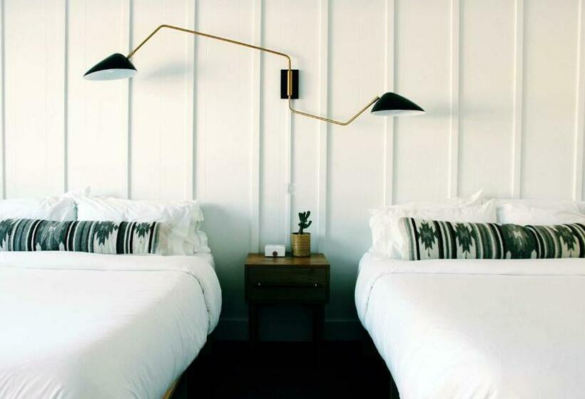 فندق Amigo Motor Lodge