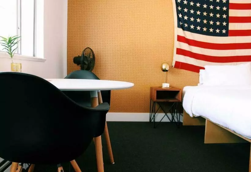 ホテル Amigo Motor Lodge