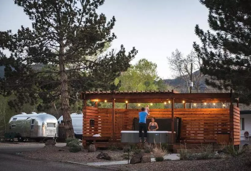 ホテル Amigo Motor Lodge