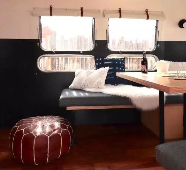 ホテル Amigo Motor Lodge