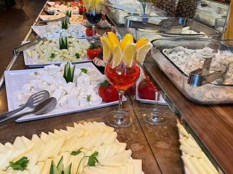 هتل Grand Catalkaya