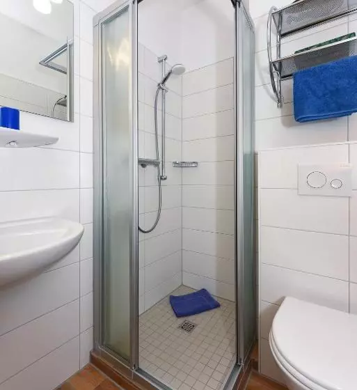 هتل Pension Störtebeker