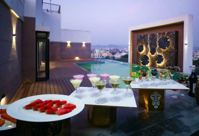 Отель Regenta Central Udaipur